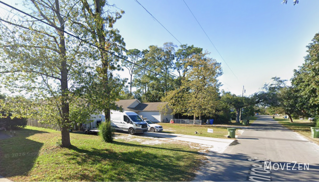 Building Photo - 2034 Monroe St