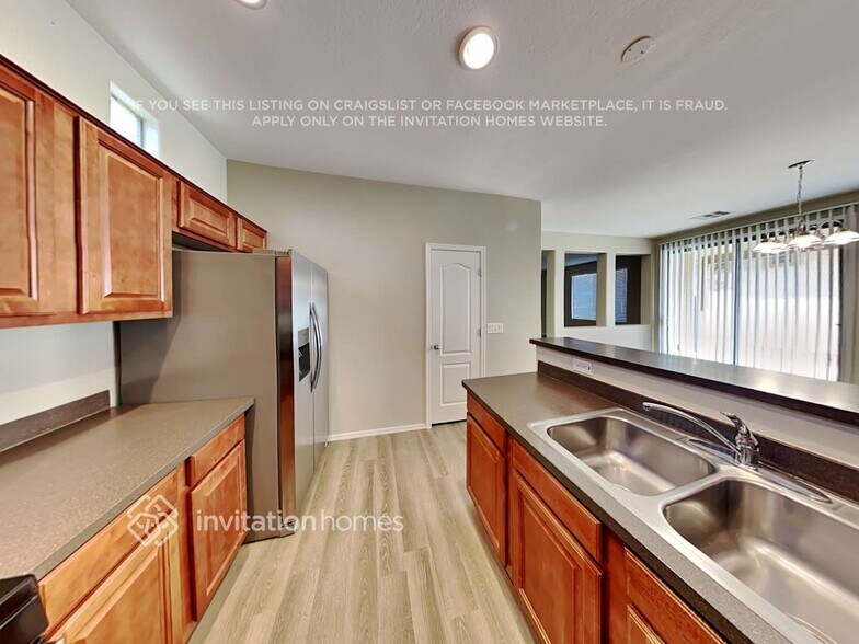 Building Photo - 2898 S Arroyo Ln