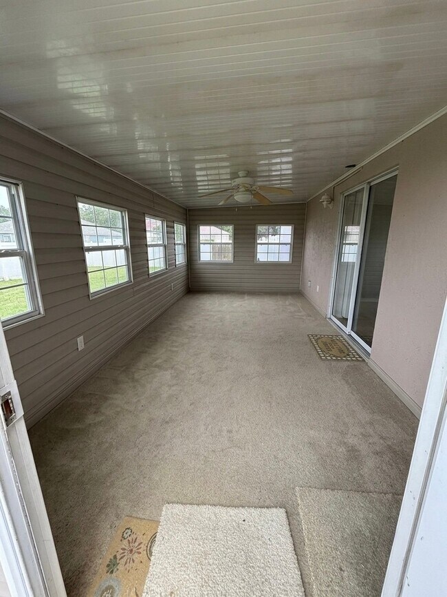 Building Photo - 3004 Wentworth Pl