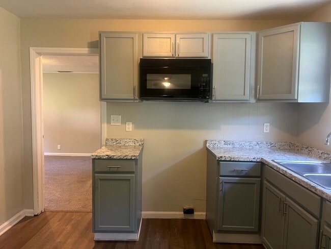Building Photo - 1414 Moonlite Ave