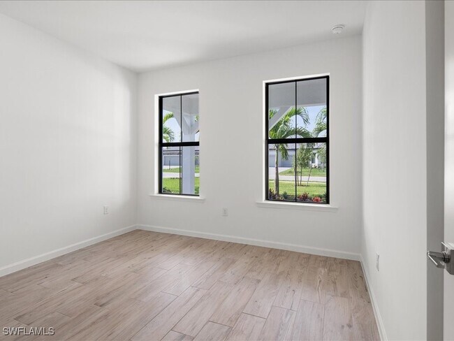 Building Photo - 18262 Parksville Dr