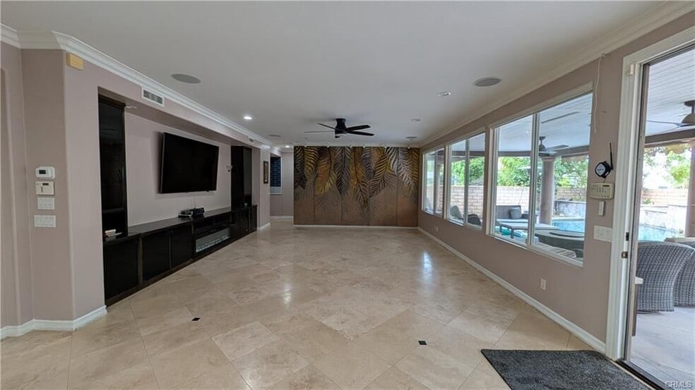 Building Photo - 996 N Antonio Cir