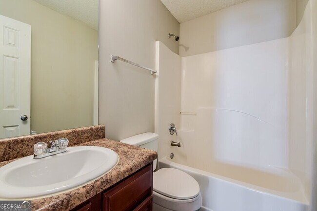 Building Photo - 3518 Rosebud Park Dr