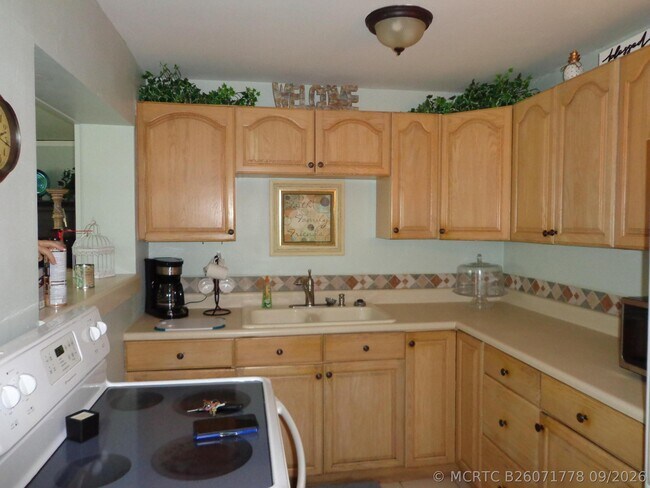 Building Photo - 11751 Oleander Dr