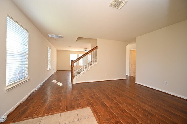 Building Photo - 9403 Coatsworth Dr