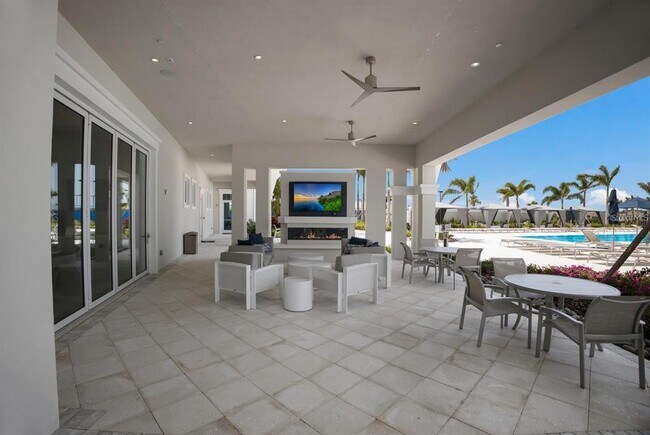 Building Photo - 10237 Coastal Shrs Dr