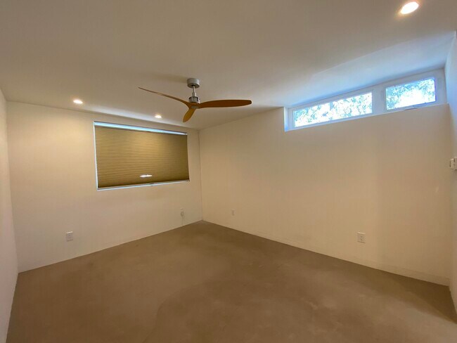 Building Photo - 4614 Idlewilde Ln SE