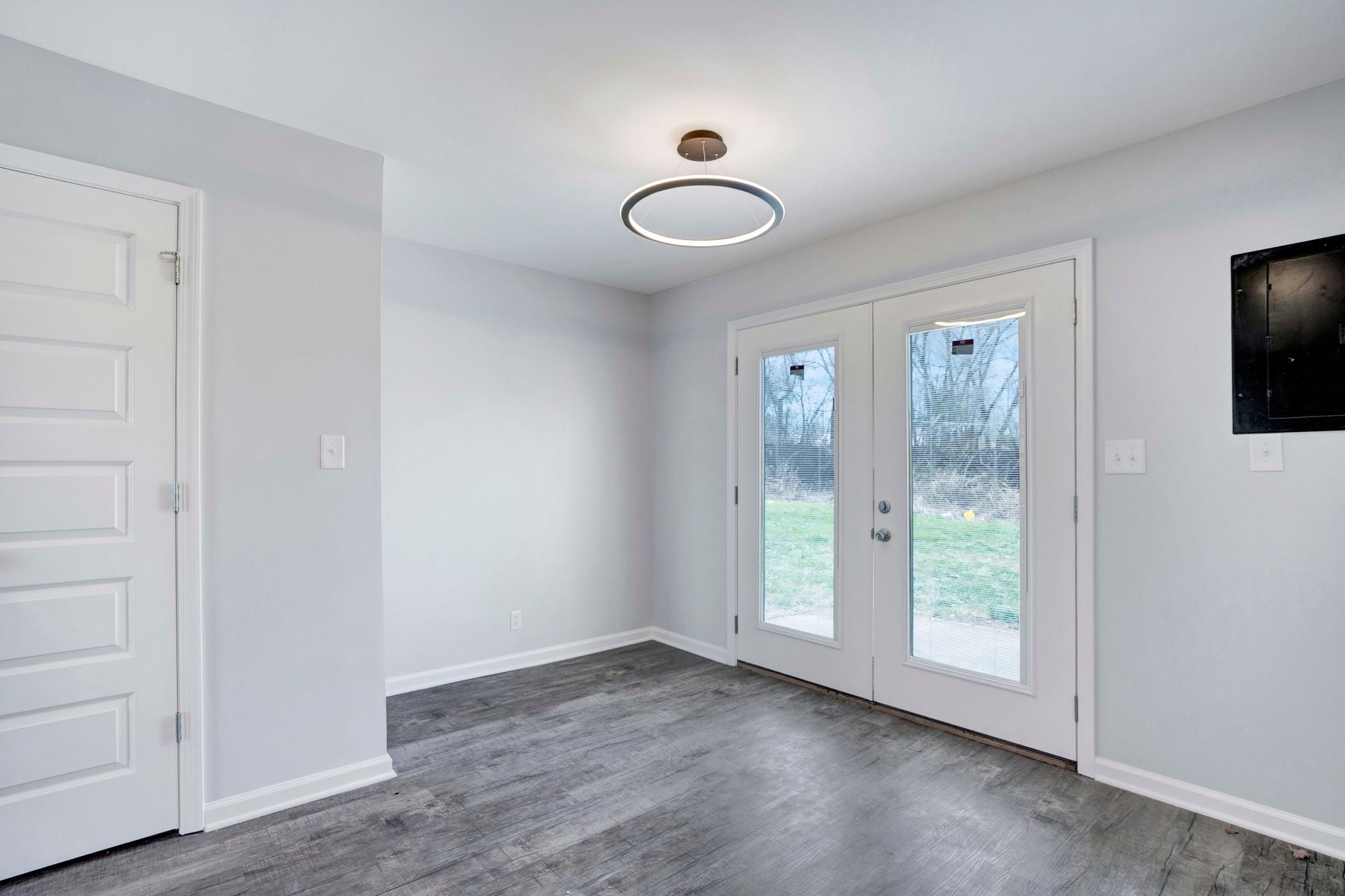 Building Photo - 1108 Pembroke Oak Grove Rd