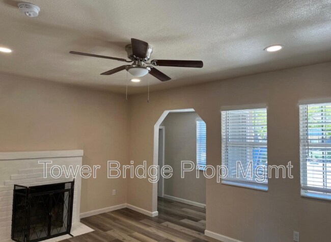 Building Photo - 2375 Evergreen St