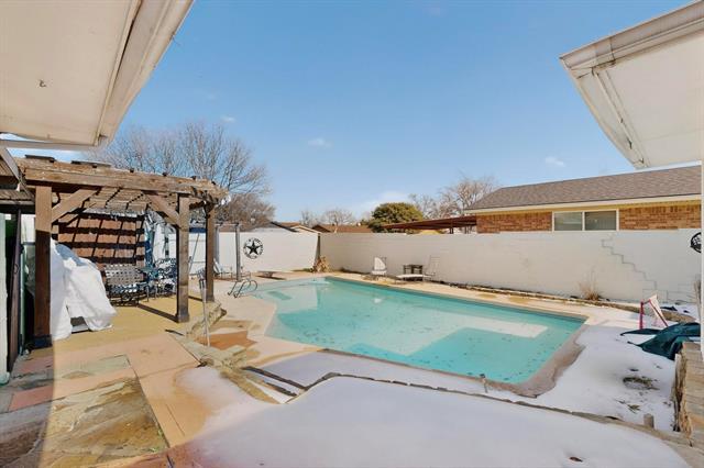 Building Photo - 3401 Hillsdale Ln