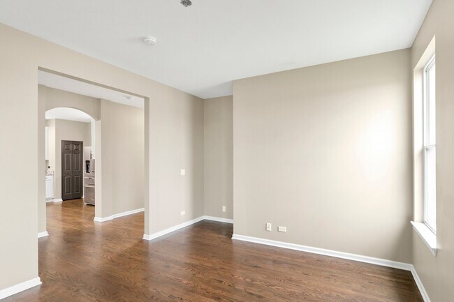 Building Photo - 2660 Harnish Dr