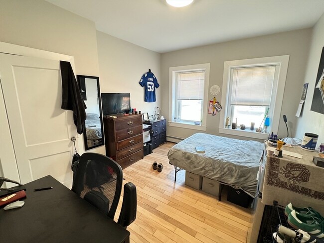 Building Photo - 1284 Commonwealth Ave