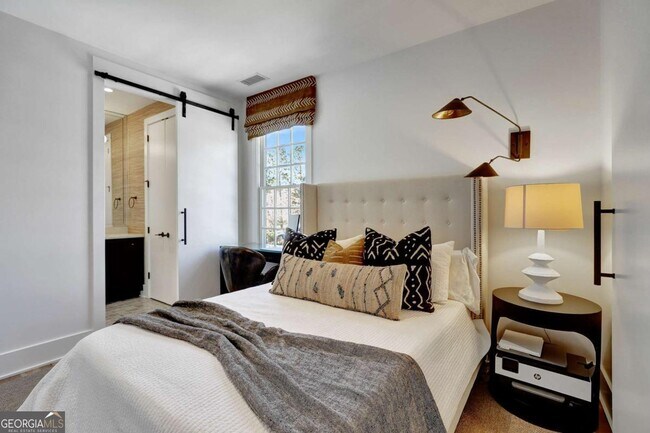 Building Photo - 118 Gainey Ln