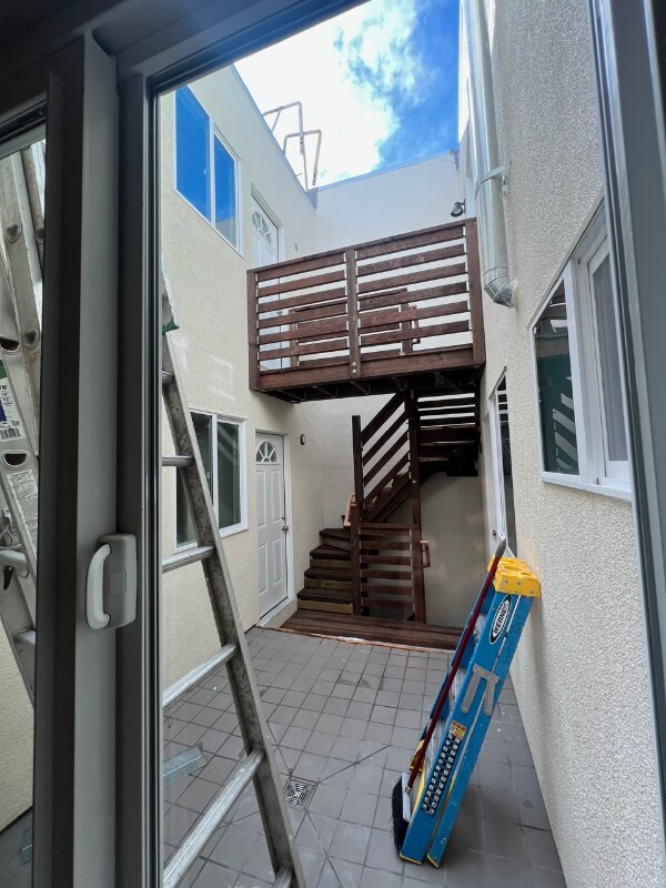 Building Photo - 10 Pueblo St