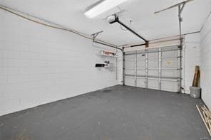 Building Photo - 660 Royalty Ct