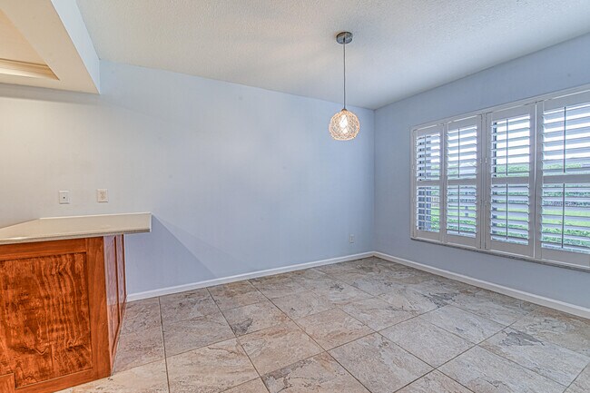 Building Photo - 950 S Kanner Hwy