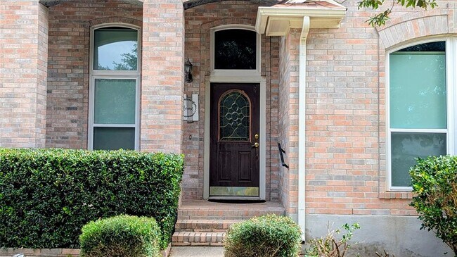 Building Photo - 114 Ambrose Dr