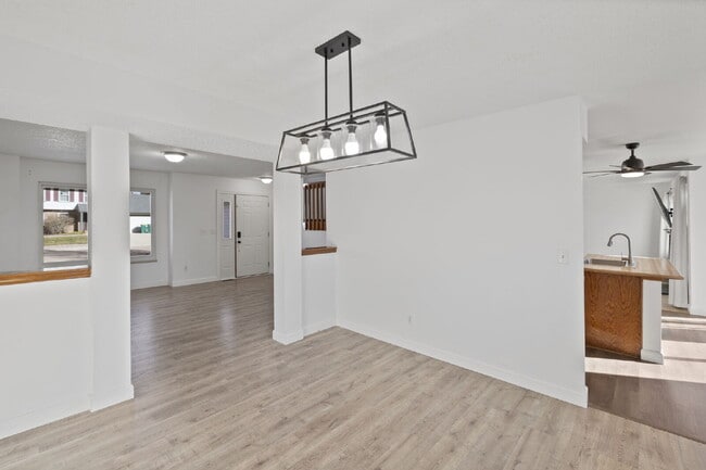 Building Photo - Spacious 6-Bedroom / 3.5-Bath Home — Great Location + Solar Savings!