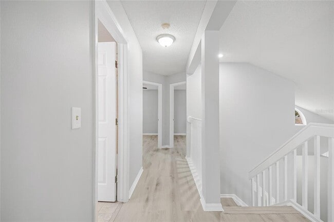 Building Photo - 2705 Stone Oak Dr