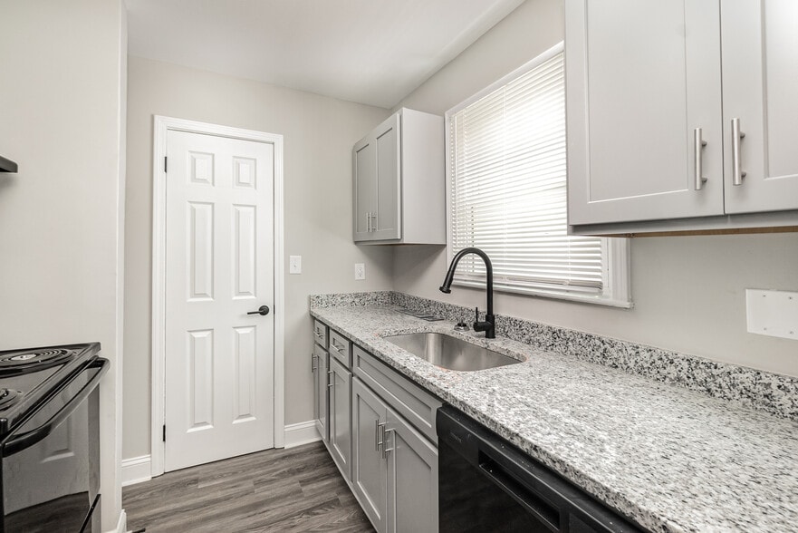 Primary Photo - Nu Salisbury South