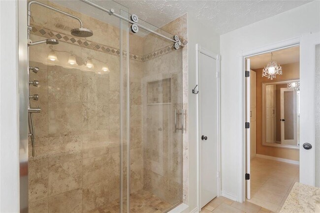 Building Photo - 13622 Wimbledon Oaks Dr