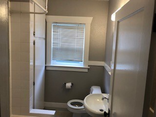 Building Photo - 313 NE 79th Ave