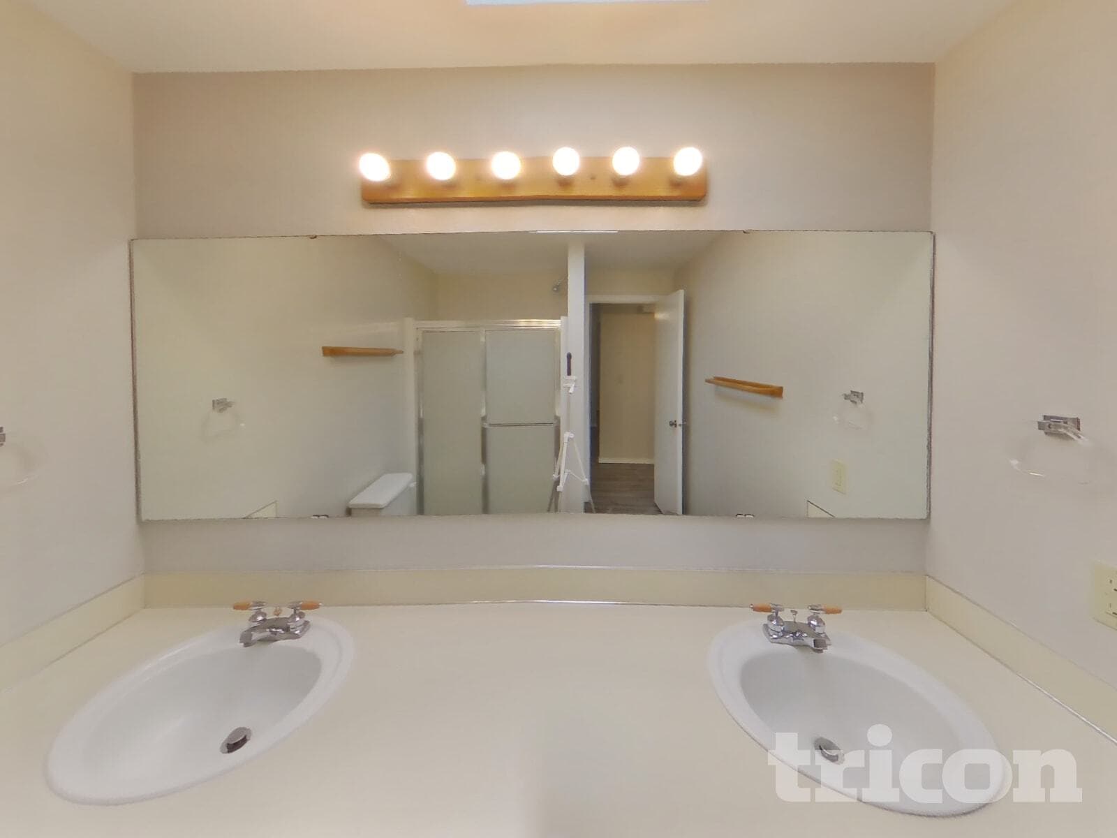 Building Photo - 5721 Arrow Ct NE