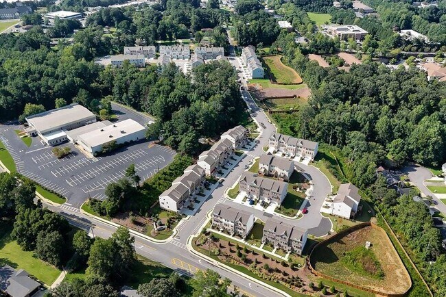 Building Photo - 3669 Willingham Run SW