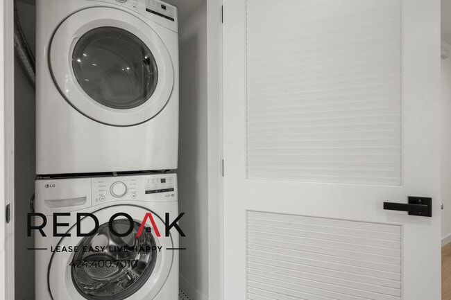 Building Photo - 415 N La Fayette Park Pl