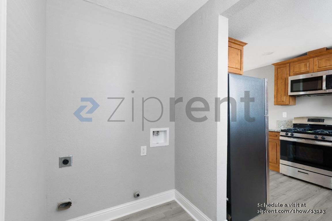 Building Photo - Unit Unit 1