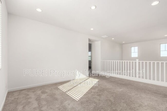 Building Photo - 9206 W Roma Ave