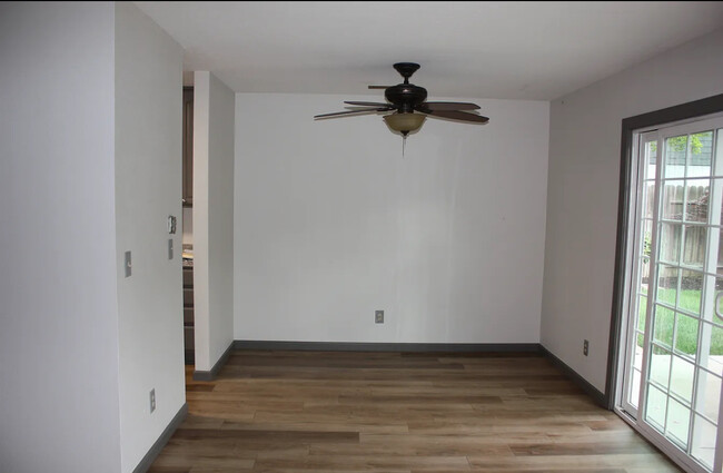 Building Photo - 3138 Princeton Ave