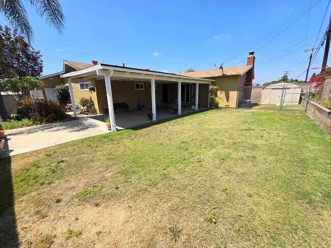 Building Photo - Beautiful 3 Bedroom Home in Glendora