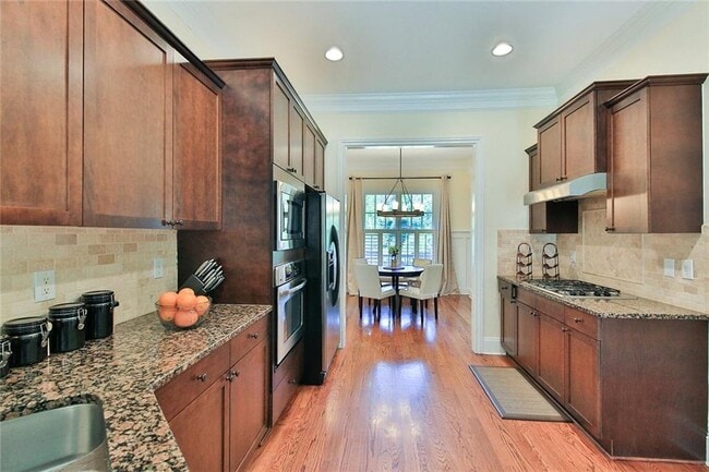 Building Photo - 2675 Rosalyn Ln