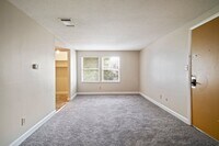 Building Photo - 3610 Balsam Ave