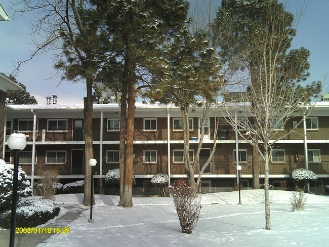 Primary Photo - 6800 E Tennessee Ave