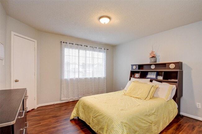 Building Photo - 21922 Paril Creek Dr