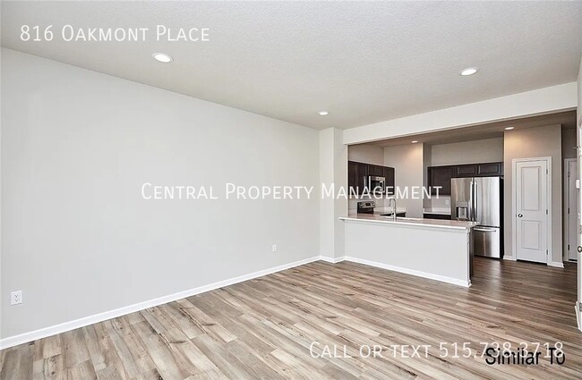 Building Photo - 816 Oakmont Pl