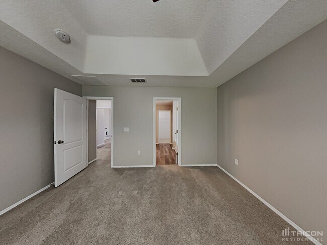Building Photo - 3827 Robena Rd