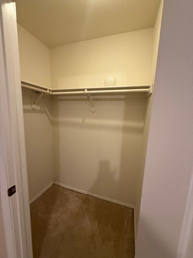 Building Photo - Beautiful Spring Valley Lake Home, 3 Bedrooms, 2 Bathrooms, New Paint