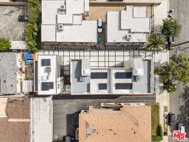 Building Photo - 11255 Hatteras St