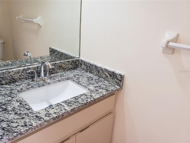 Building Photo - 2961 W Knights Ave