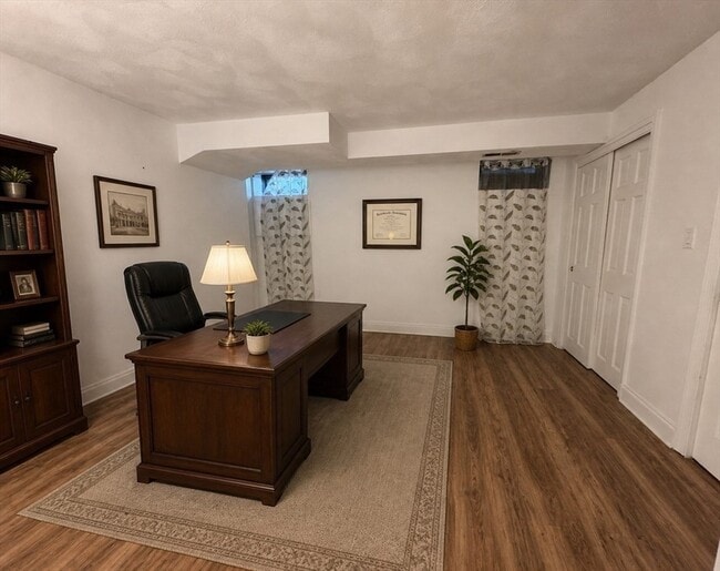Building Photo - 229 Wellman Ave