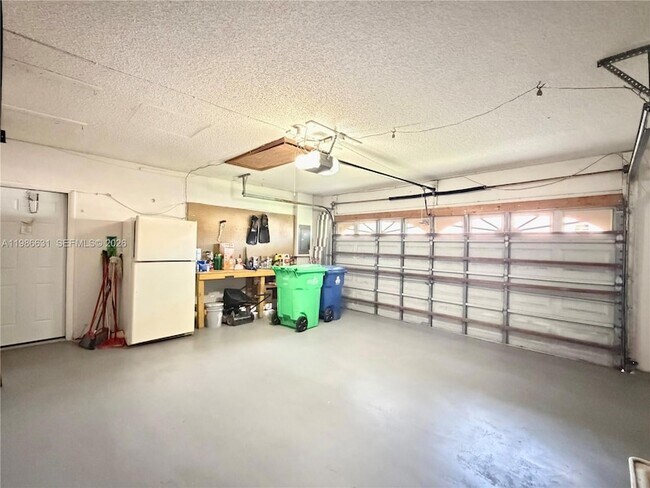 Building Photo - 12619 NW 11th Pl