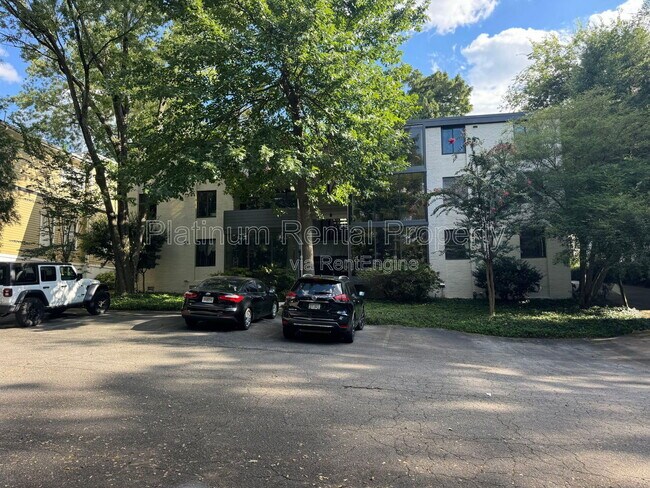 Building Photo - 330 9th St NE