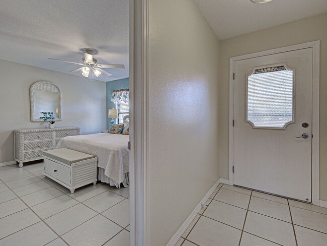 Building Photo - 2BD/2BA/1CG in Vivienda West - a 55+Community