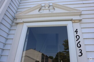 Building Photo - 4963 Singleton Dr
