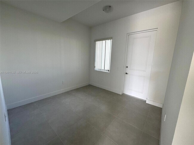 Building Photo - 18992 SW 344th Ter