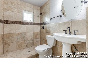 Building Photo - 555 Patricia Dr