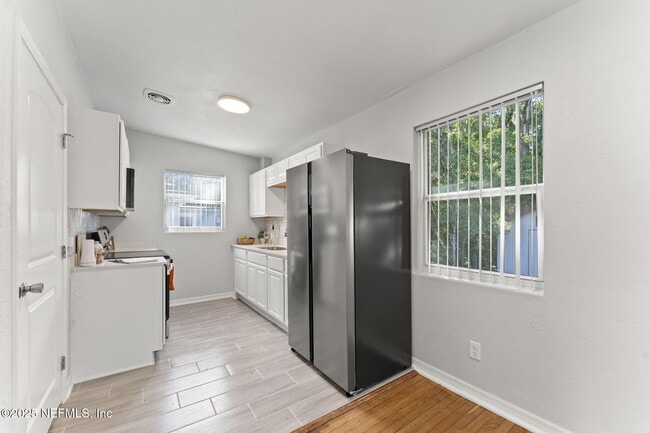 Building Photo - 1146 Carthage Dr